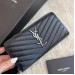 Кошелек Saint Laurent Cassandre Matelasse Zip Around RB3916