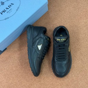 Кроссовки Prada F5739